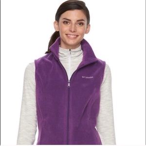 Columbia fleece vest